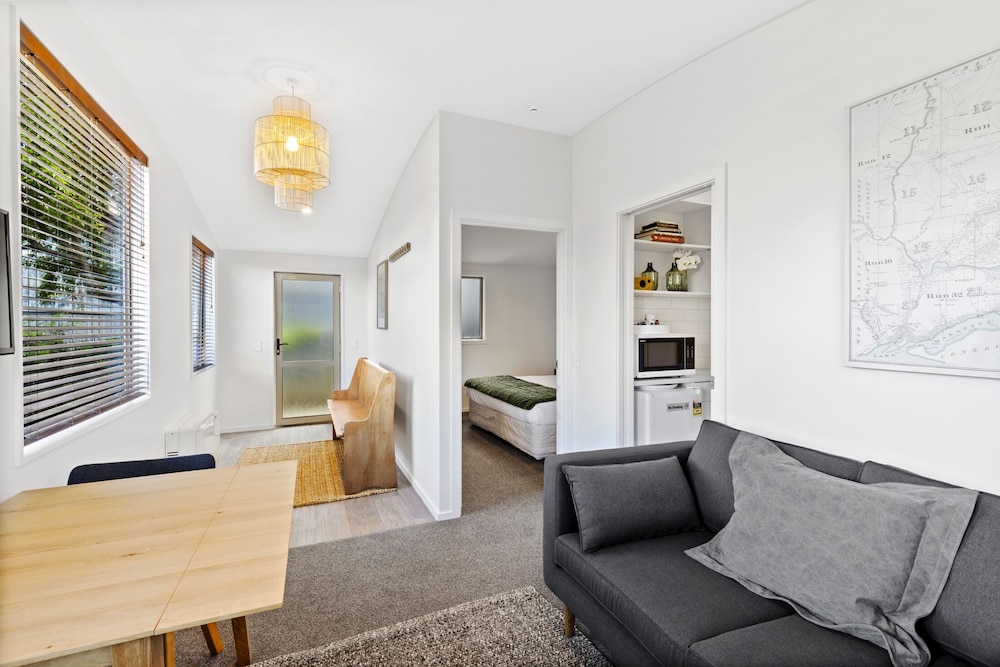 The Rakiura Suite