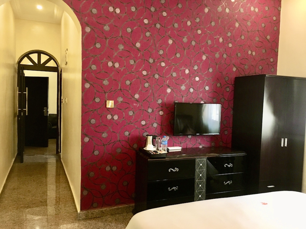 Executive Room - Photo 5