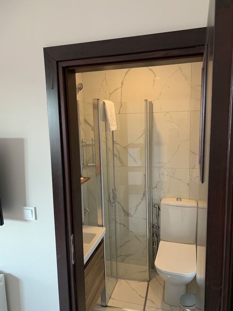 Standard Double Room - Photo 2