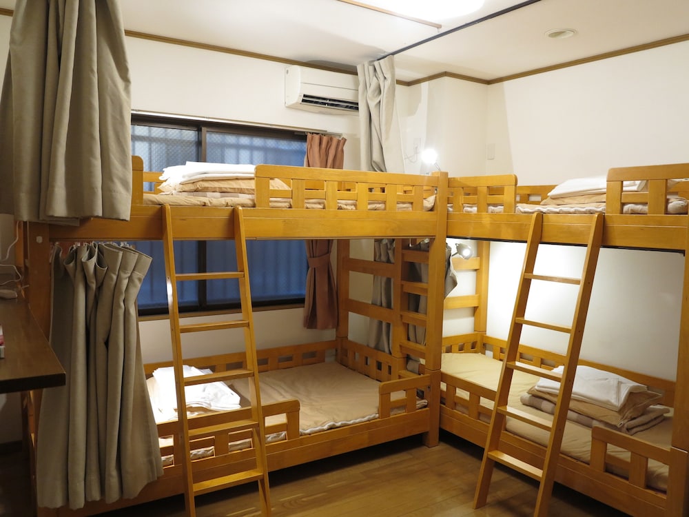 Bed in 4 Bed Female Dormitory Room photo 1