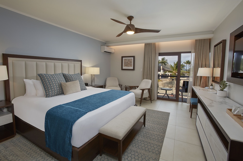 Deluxe Room, Partial Ocean View