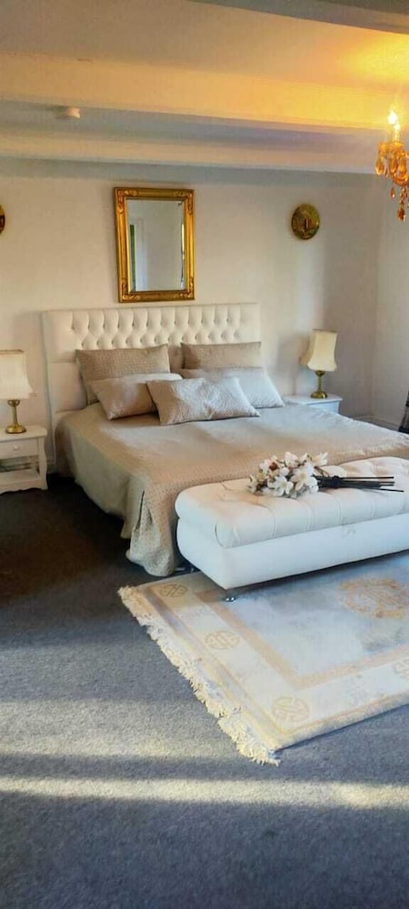 Suite photo 1