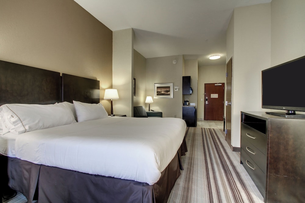 Standard Room, 1 King Bed, Accessible (Comm, Tub) photo 2
