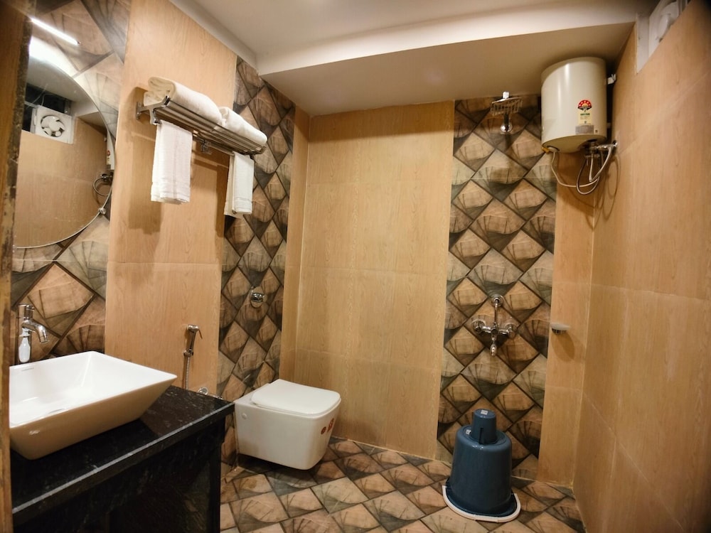 Gold room photo 2