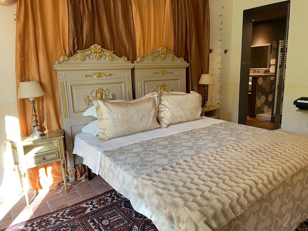 Deluxe Double Room, 1 Bedroom, Garden View, Ground Floor photo 1