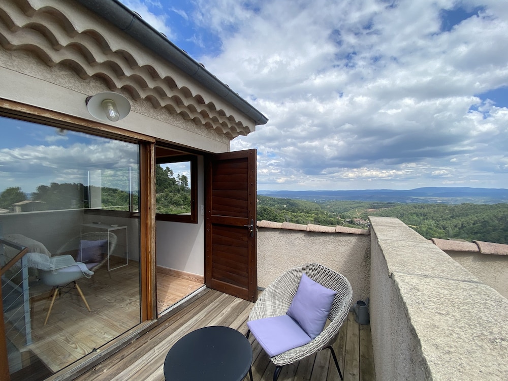 Panoramic Room photo 3