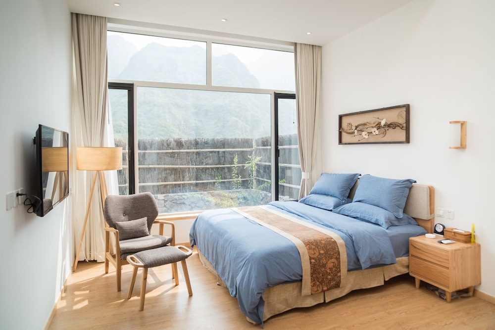 Superior Suite with Courtyard photo 1
