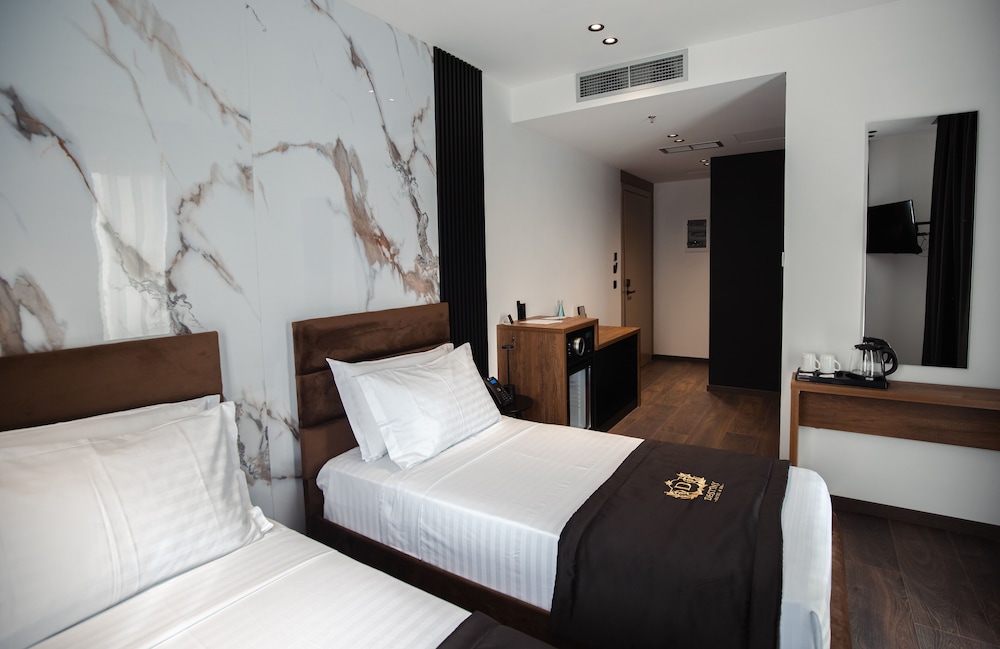 Twin Room, Balcony