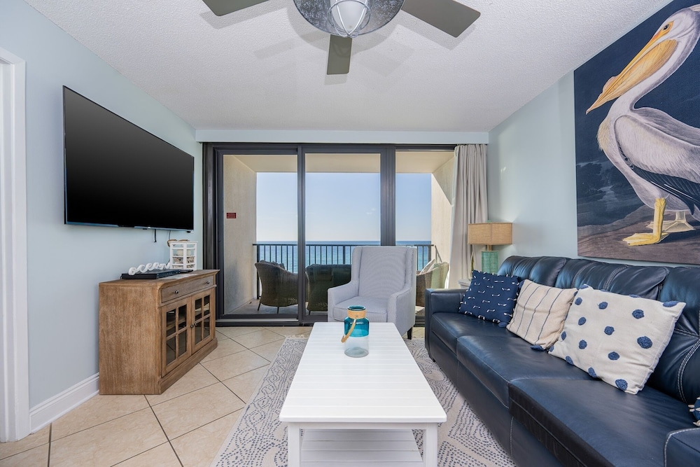 Condo, 2 Bedrooms