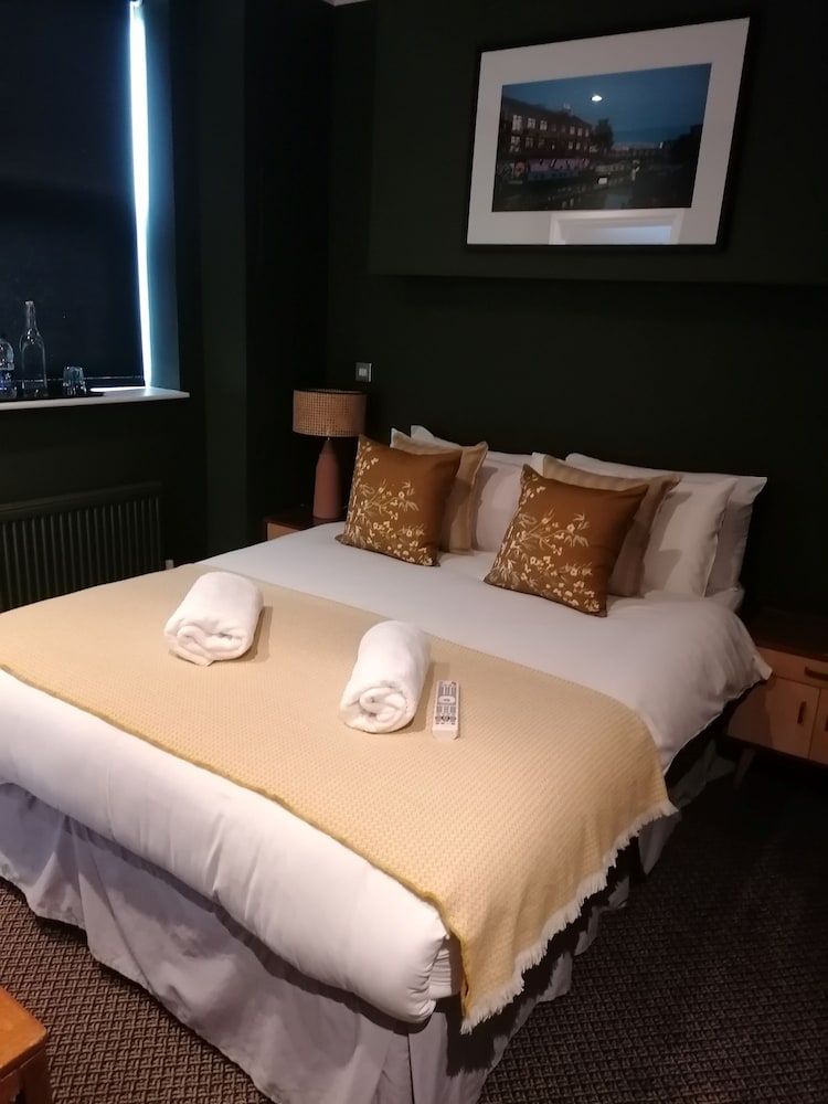 Basic Double Room photo 2