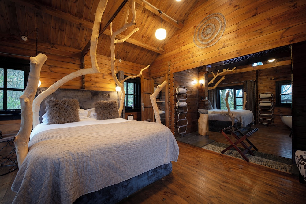 Chalet, Garden Area