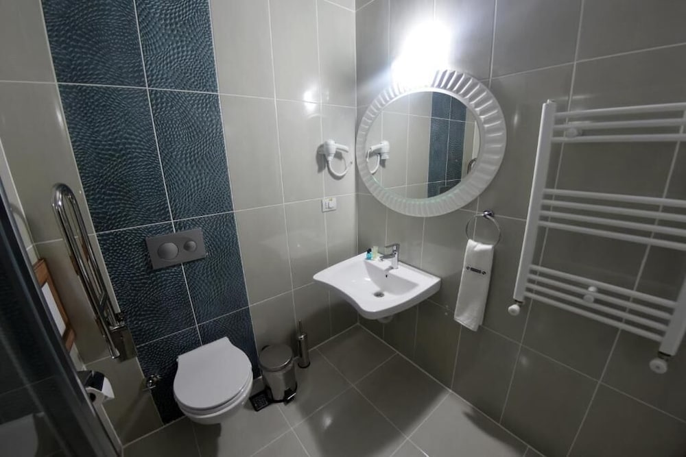 Single Room photo 2