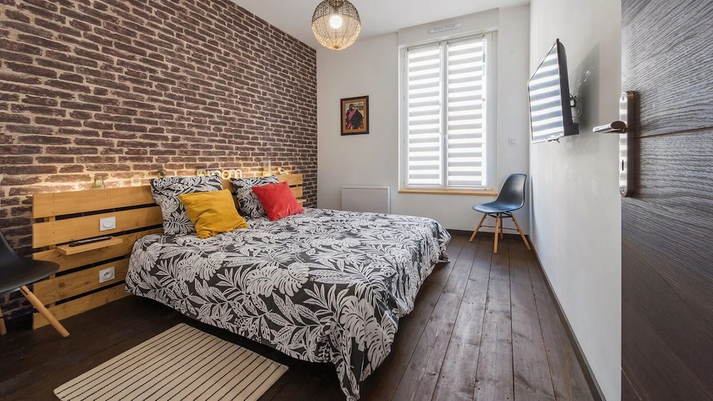 Standard Apartment, City View