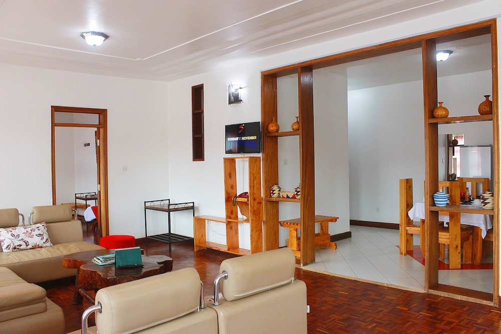 Family Suite, 3 Bedrooms, Bay View, Lakeside photo 2