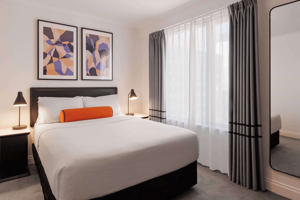 One Bedroom Apartment - Photo 1