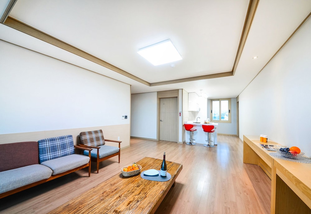 Family Condo, 2 Bedrooms, Terrace, Beachfront photo 2