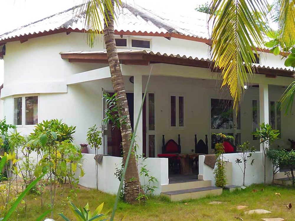 Luxury Room, Multiple Beds, Terrace, Pool View