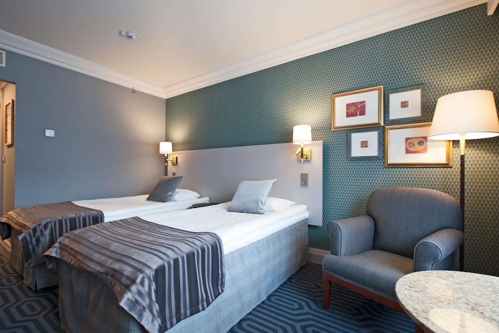 Double or Twin Room - Photo 4