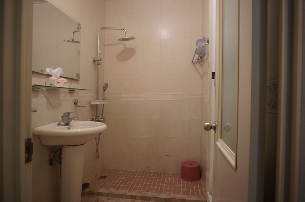 Basic Suite (306) photo 3