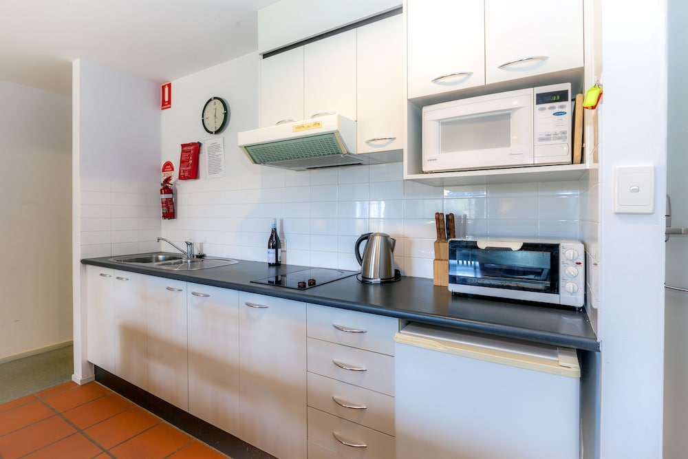 Condo, 2 Bedrooms, Golf View photo 3