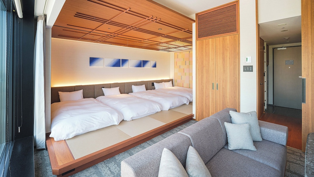 Japanese-Western style room (Maximum 5 Guests) - Photo 1