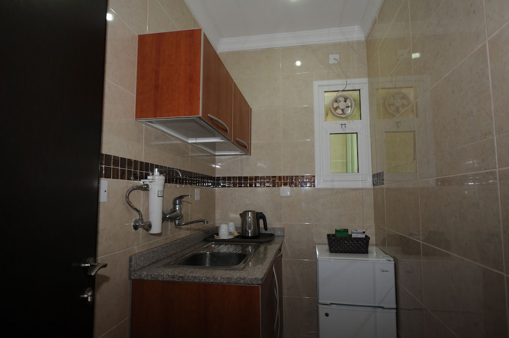 Suite, 2 Bedrooms photo 3