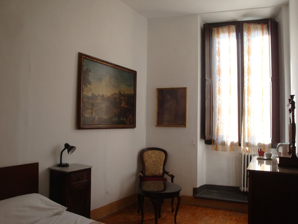 Double Room, Shared Bathroom photo 2