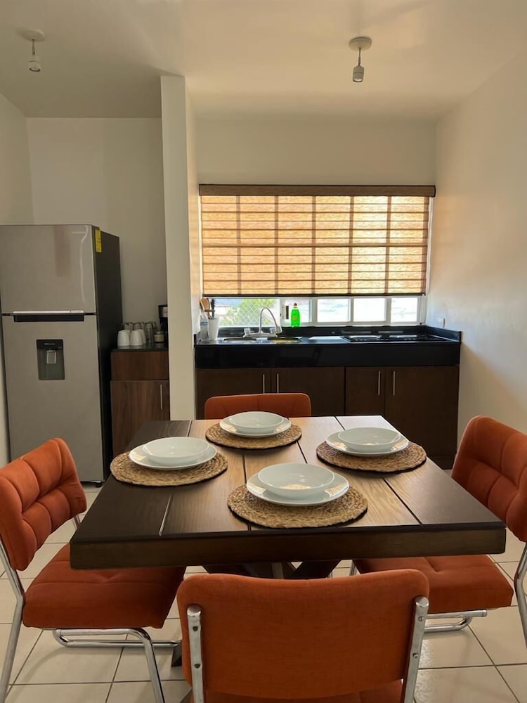 Executive House, 2 Bedrooms, Courtyard View photo 1