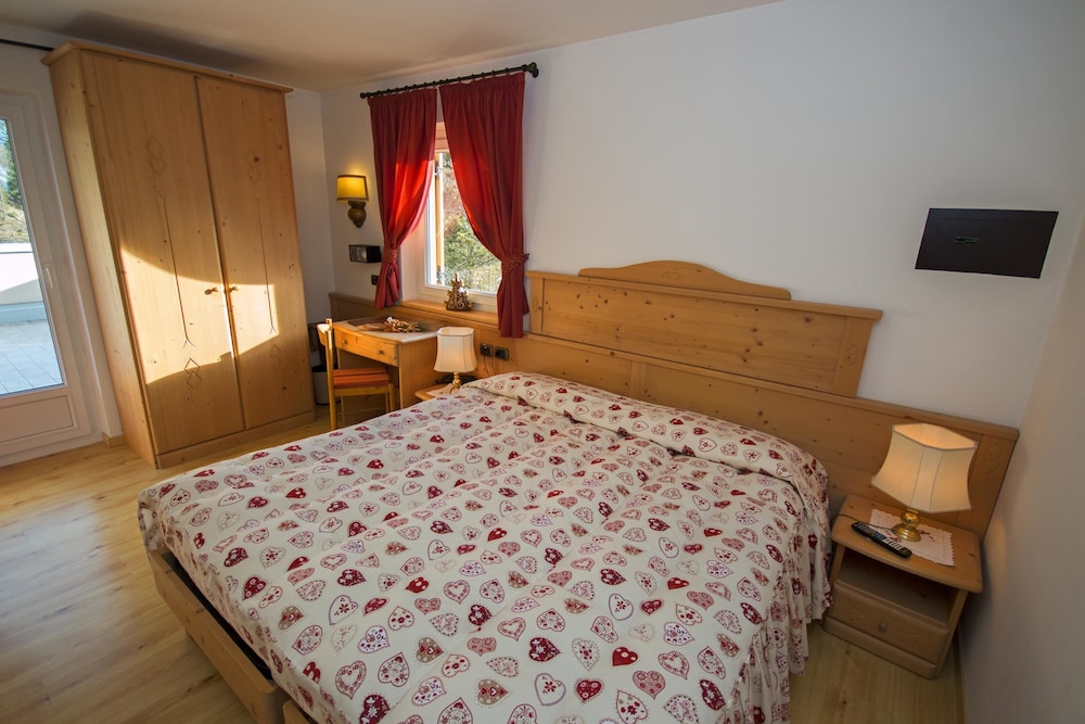 Economy Double Room, Balcony photo 3
