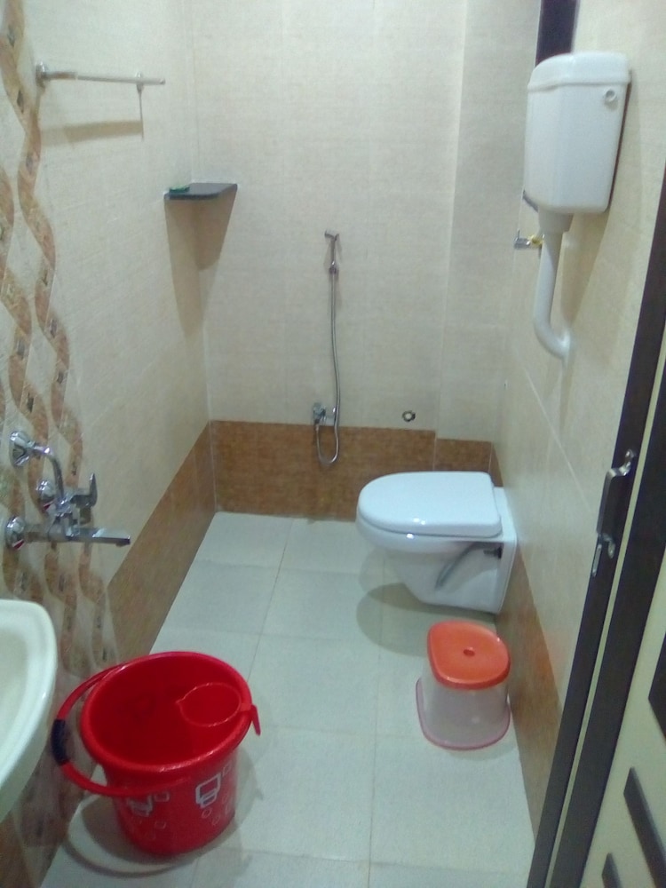 Economy Double Room, 1 Queen Bed, Non Smoking