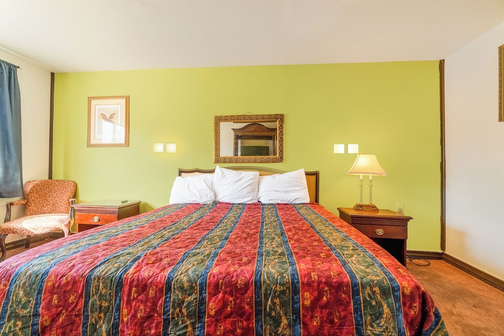 Standard Room, Multiple Beds (2)