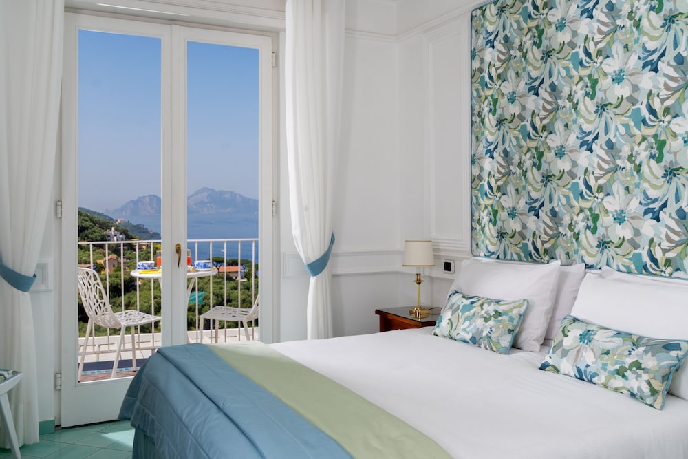 Classic Double Room, Sea View