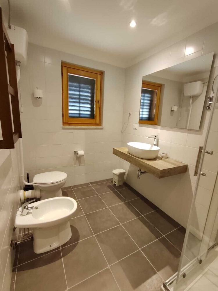 Comfort Quadruple Room, Private Bathroom, Mountain View photo 3