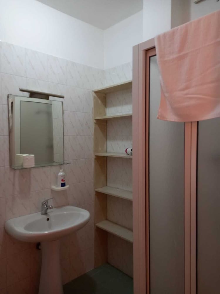 City Apartment, 1 Bedroom, Kitchenette, City View photo 2