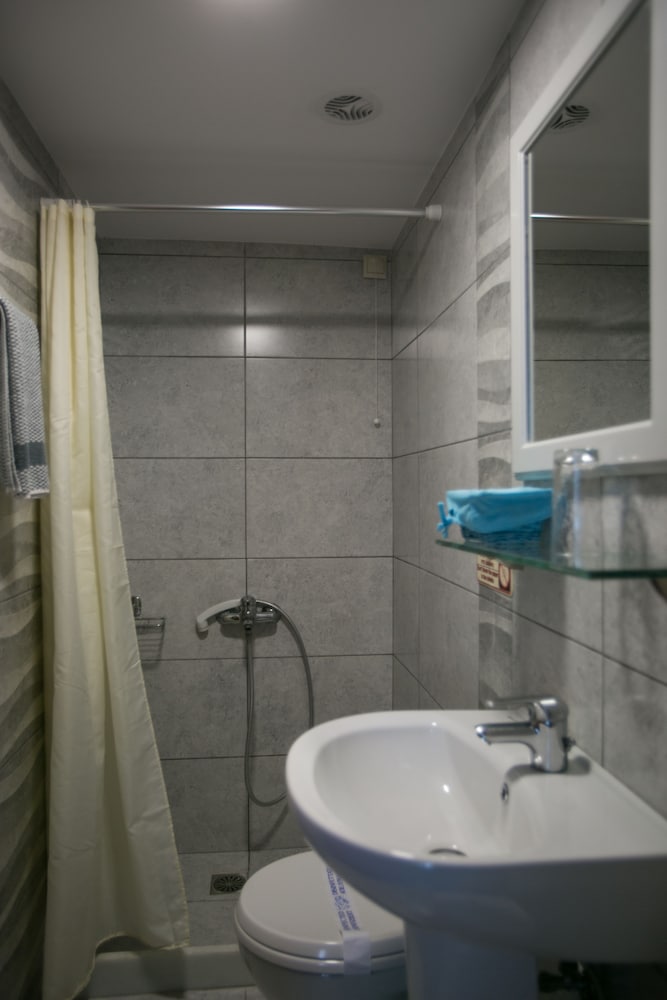 Single Room - Photo 4