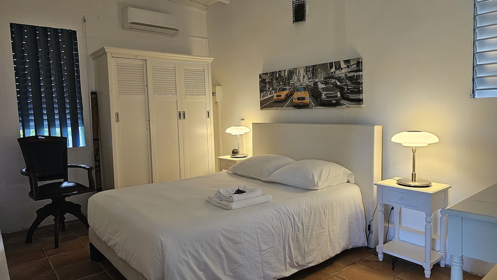 Comfort Bungalow, 1 Double Bed with Sofa bed, Private Bathroom photo 2
