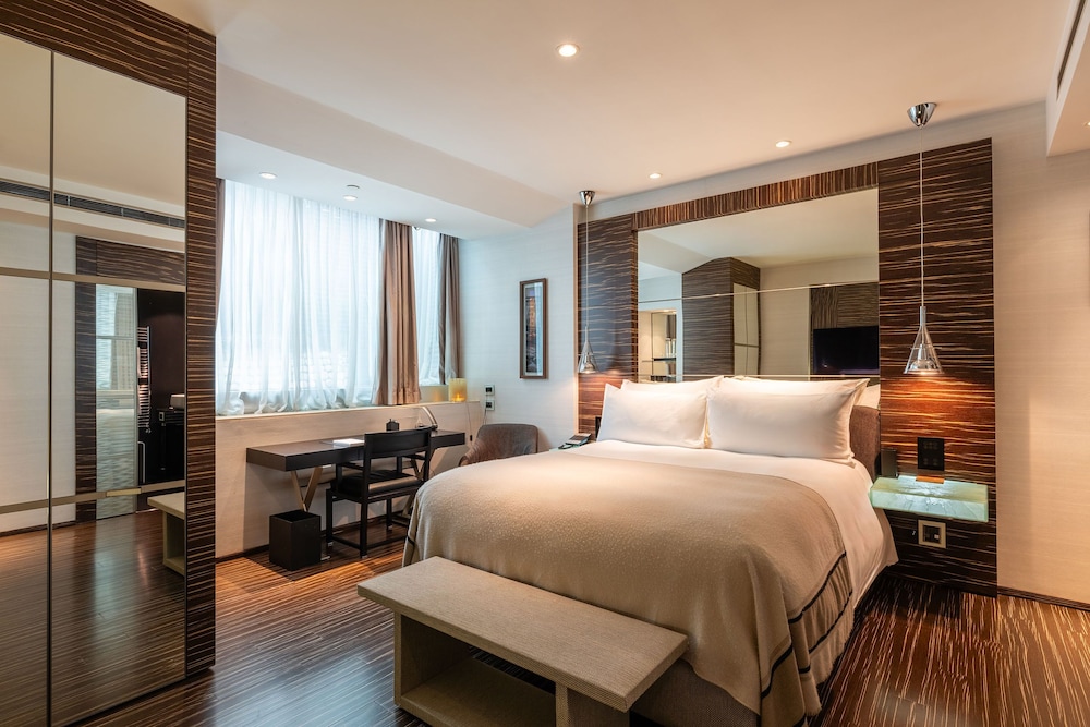 Zen Garden Suite