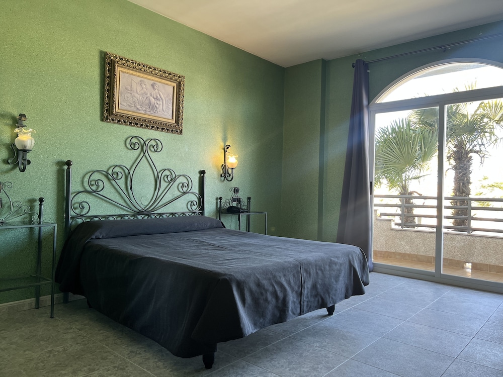 Basic Double Room, 1 Double Bed