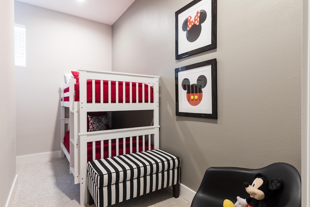 3 BR 3BA Villa 5min Disneyworld Hot Tub BBQ, Billede 3