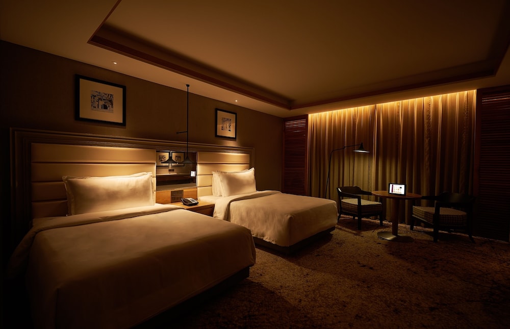 Club Double or Twin Room, 1 Bedroom - Photo 15