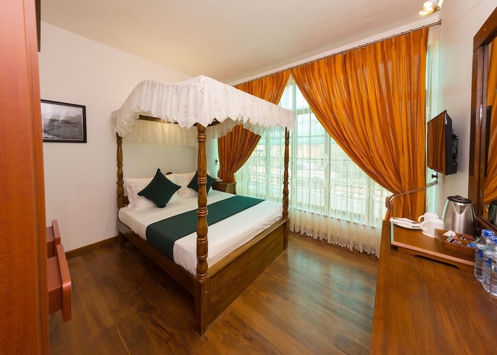 Deluxe Double Room, Non Smoking, Mountain View