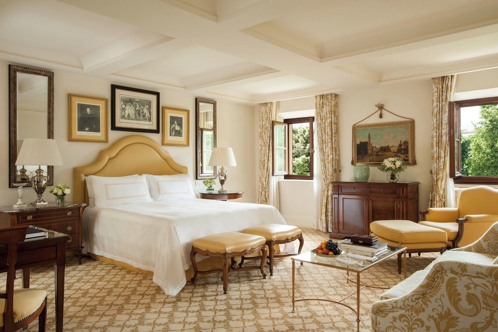 Standard Suite, 1 King Bed