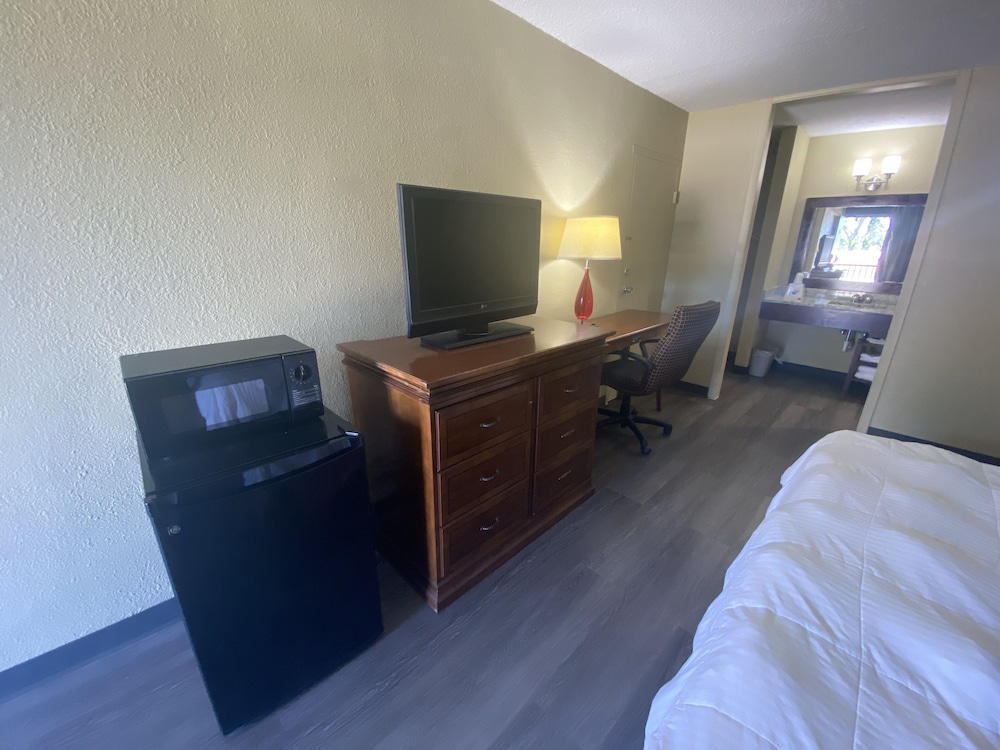 Room, 2 Double Beds, Smoking photo 2