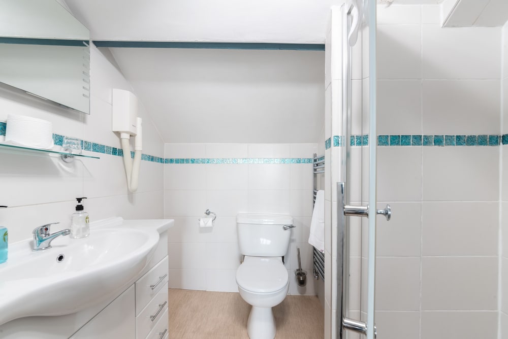 Double Room, Ensuite, Harbor View photo 2