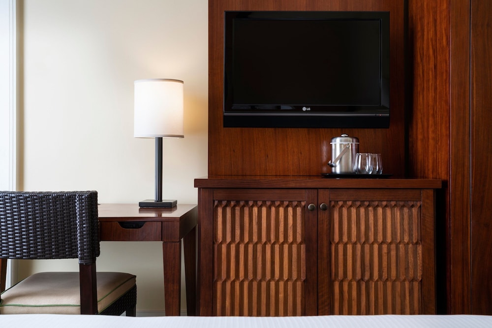 Banyon Ocean View 1 King or 1 Queen, Newly Renovated - Photo 4