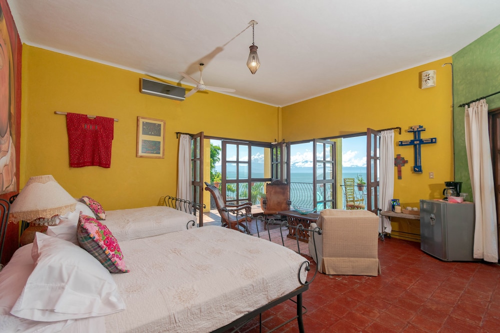 Economy Single Room,1 Bedroom, Ocean View, Sea Facing (share a fully - equipped outdoor kitchen) photo 3