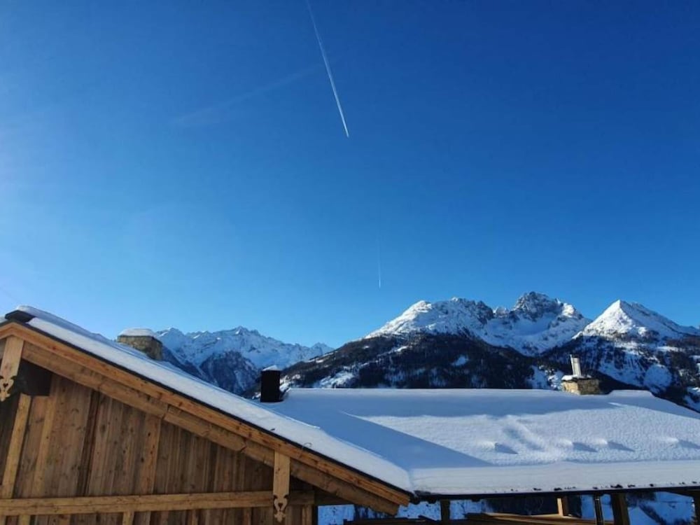 Chalet photo 1