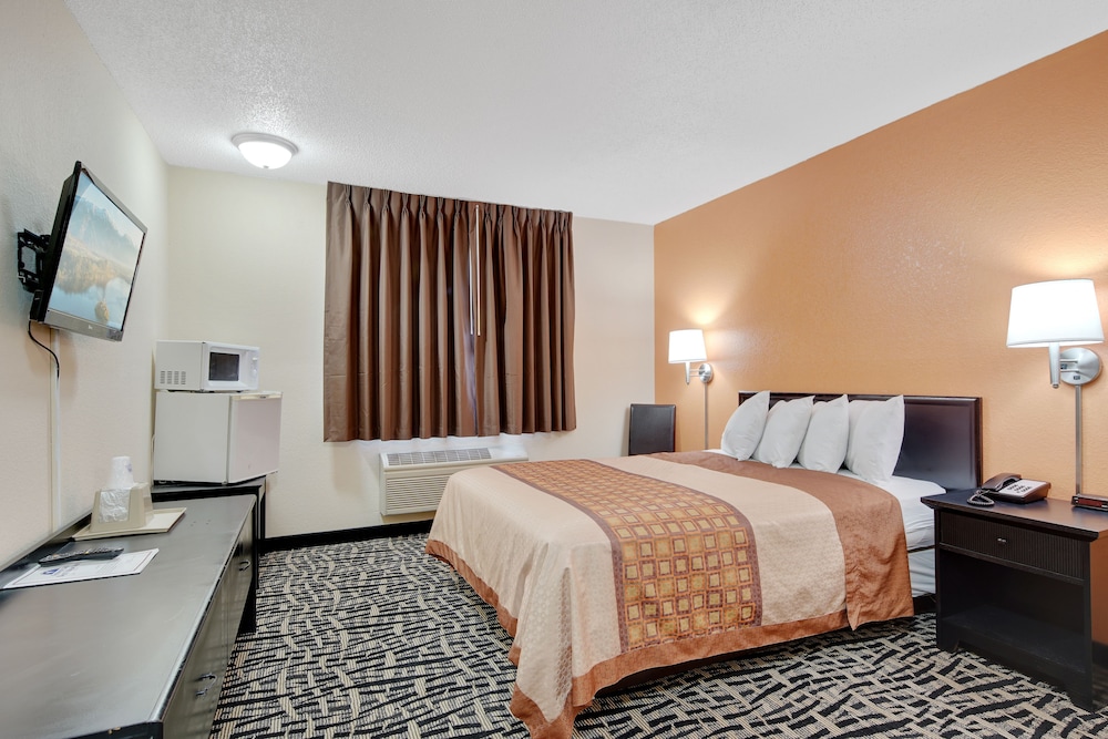 Room, 1 Queen Bed, Accessible, Non Smoking photo 1