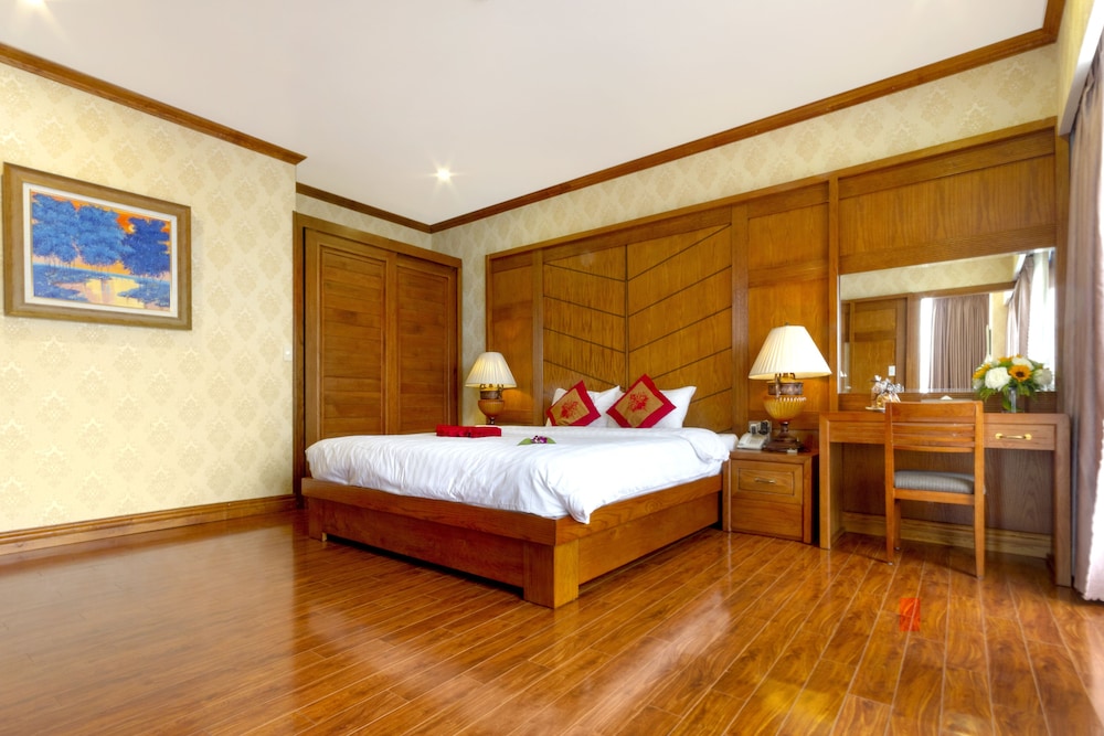 Landmark Suite photo 1