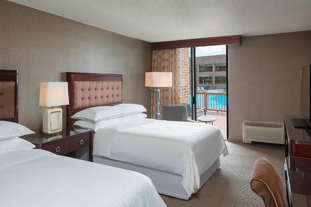Traditional Room, 2 Double Beds, Poolside - Photo 1